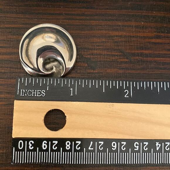 Art Nouveau Revival Style Swirl Circle Clip On Earrings - Picture 5 of 14